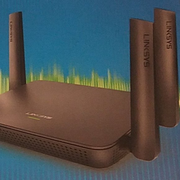 Linksys RE9000 AC3000 TRI-BAND WI-FI Extender. Wireless Range Booster - Picture 4 of 4